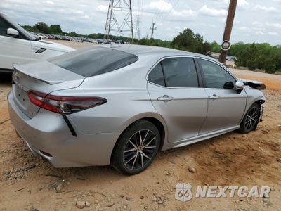 Trzecie zdjęcie samochodu z tyłu: 2022 TOYOTA CAMRY SE VIN:4T1G11AK6NU713997 - miniatura