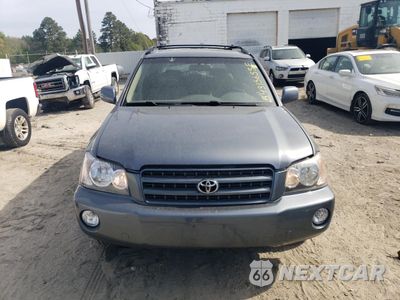 Piąte zdjęcie samochodu w środku: 2002 TOYOTA HIGHLANDER LIMITED VIN:JTEHF21A320080137 - miniatura