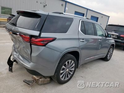 Trzecie zdjęcie samochodu z tyłu: 2023 CHEVROLET TRAVERSE PREMIER VIN:1GNEVKKW1PJ288840 - miniatura