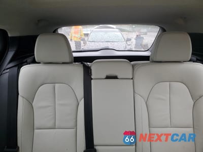 Zdjęcie 10 z 13 samochodu: 2023 VOLVO XC40 PLUS VIN:YV4L12UN0P2104186 - miniatura
