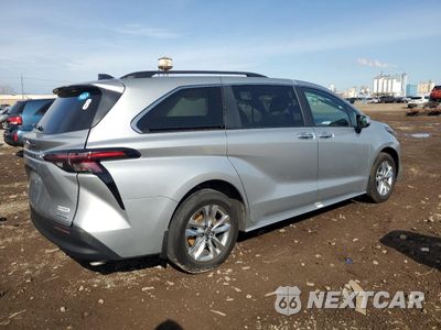 Trzecie zdjęcie samochodu z tyłu: 2024 TOYOTA SIENNA XLE VIN:5TDJRKEC4RS195569 - miniatura