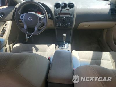 Zdjęcie 8 z 14 samochodu: 2011 NISSAN ALTIMA BASE VIN:1N4AL2AP1BN440890 - miniatura