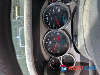 Zdjęcie 8 z 10 samochodu: 2008 CHEVROLET SILVERADO K3500 VIN:1GBJK34628E188909 - miniatura