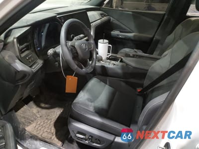Zdjęcie 7 z 13 samochodu: 2024 LEXUS TX 350 BASE VIN:5TDAAAB68RS016918 - miniatura