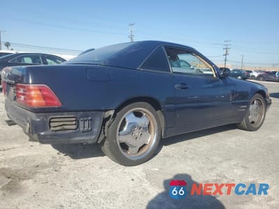 Trzecie zdjęcie samochodu z tyłu: 2000 MERCEDES-BENZ SL 500 VIN:WDBFA68F1YF195276 - miniatura