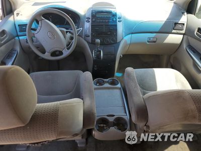 Zdjęcie 8 z 15 samochodu: 2006 TOYOTA SIENNA CE VIN:5TDZA23C46S516860 - miniatura