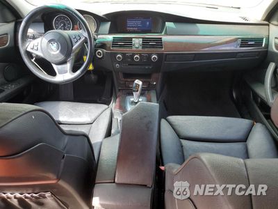Zdjęcie 8 z 12 samochodu: 2010 BMW 528 I VIN:WBANU5C58AC363979 - miniatura
