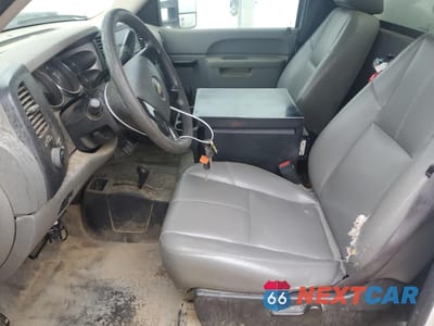 Zdjęcie 7 z 12 samochodu: 2012 CHEVROLET SILVERADO K3500 VIN:1GB3KZCG5CF203993 - miniatura