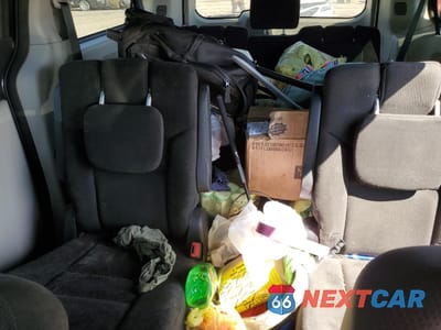 Zdjęcie 10 z 14 samochodu: 2015 DODGE GRAND CARAVAN SE VIN:2C4RDGBG5FR636488 - miniatura