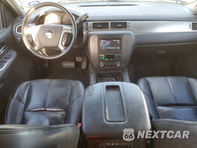 Zdjęcie 8 z 13 samochodu: 2007 CHEVROLET SUBURBAN K1500 VIN:3GNFK16377G273493 - miniatura