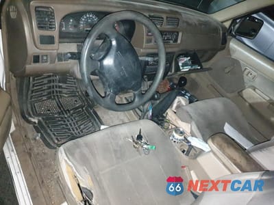 Zdjęcie 8 z 12 samochodu: 1998 NISSAN FRONTIER KING CAB XE VIN:1N6DD26Y3WC351312 - miniatura