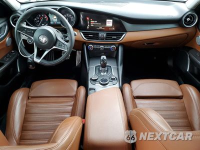 Zdjęcie 8 z 13 samochodu: 2018 ALFA ROMEO GIULIA TI Q4 VIN:ZARFAEEN6J7564291 - miniatura
