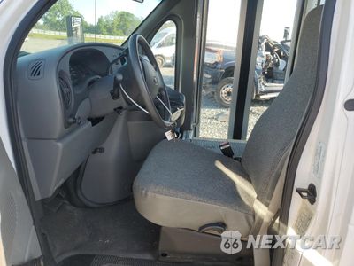 Zdjęcie 7 z 12 samochodu: 2007 FORD ECONOLINE E350 SUPER DUTY CUTAWAY VAN VIN:1FDWE35S17DB49278 - miniatura