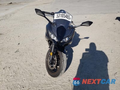 Drugie zdjęcie samochodu z przodu: 2023 KAWASAKI EX650 R VIN:ML5EXER17PDA89950 - miniatura