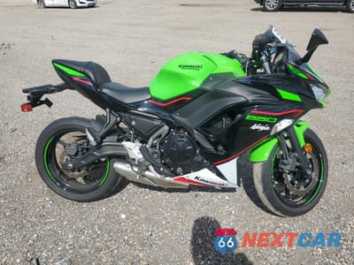 2022 KAWASAKI EX650 N ML5EXEN13NDA75028 - główne zdjęcie licytacji z USA - miniatura