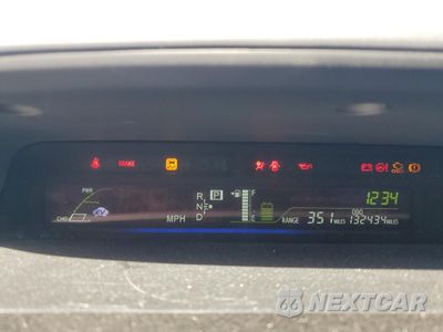 Zdjęcie 9 z 14 samochodu: 2013 TOYOTA PRIUS V VIN:JTDZN3EU4D3237858 - miniatura