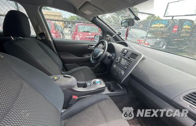 Piąte zdjęcie samochodu w środku: 2013 NISSAN LEAF S VIN:1N4AZ0CP7DC416463 - miniatura