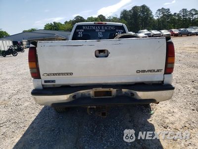 Zdjęcie 6 z 14 samochodu: 2002 CHEVROLET SILVERADO K2500 HEAVY DUTY VIN:1GCHK29U82E279833 - miniatura