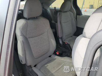 Zdjęcie 11 z 16 samochodu: 2022 TOYOTA SIENNA LE VIN:5TDKRKEC3NS078158 - miniatura