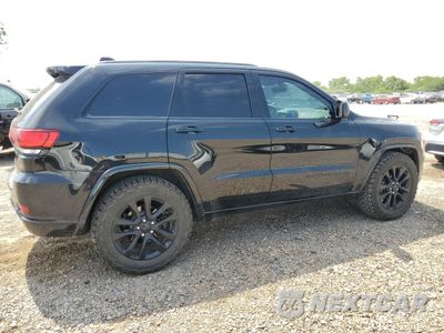 Trzecie zdjęcie samochodu z tyłu: 2018 JEEP GRAND CHEROKEE LAREDO VIN:1C4RJEAG9JC511655 - miniatura