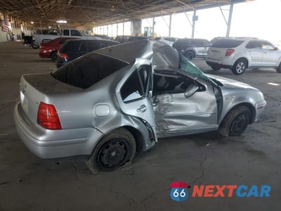 Trzecie zdjęcie samochodu z tyłu: 2001 VOLKSWAGEN JETTA GL TDI VIN:3VWRP29M81M011151 - miniatura