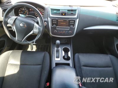 Zdjęcie 8 z 12 samochodu: 2016 NISSAN ALTIMA 2.5 VIN:1N4AL3AP5GC259462 - miniatura