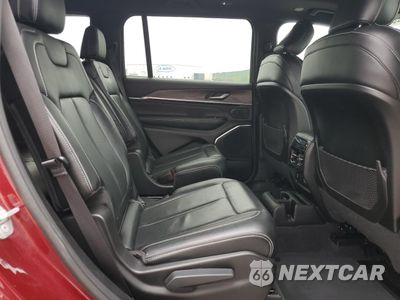Zdjęcie 11 z 15 samochodu: 2023 JEEP GRAND CHEROKEE L OVERLAND VIN:1C4RJKDG9P8105476 - miniatura