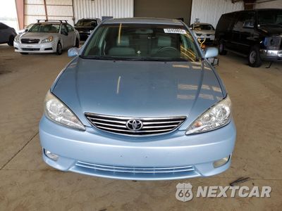 Piąte zdjęcie samochodu w środku: 2005 TOYOTA CAMRY LE VIN:JTDBF30KX50161862 - miniatura