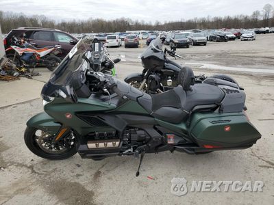 Trzecie zdjęcie samochodu z tyłu: 2024 HONDA GL1800 B VIN:JH2SC7913RK600153 - miniatura