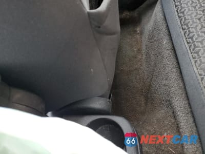 Zdjęcie 10 z 12 samochodu: 2008 PONTIAC G5 VIN:1G2AL18F187231992 - miniatura