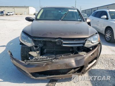 Piąte zdjęcie samochodu w środku: 2013 VOLKSWAGEN TOUAREG V6 VIN:WVGEF9BP7DD001921 - miniatura