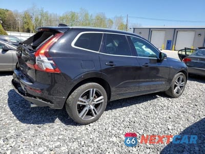 Trzecie zdjęcie samochodu z tyłu: 2018 VOLVO XC60 T6 MOMENTUM VIN:YV4A22RK9J1034154 - miniatura