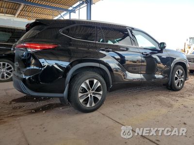 Trzecie zdjęcie samochodu z tyłu: 2020 TOYOTA HIGHLANDER HYBRID XLE VIN:5TDHBRCHXLS502115 - miniatura