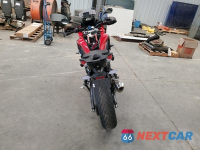 Czwarte zdjęcie samochodu z boku: 2022 BMW S 1000 XR VIN:WB10E4304N6E94985 - miniatura