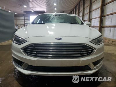Piąte zdjęcie samochodu w środku: 2018 FORD FUSION SE HYBRID VIN:3FA6P0LU0JR172010 - miniatura