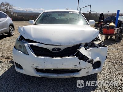 Piąte zdjęcie samochodu w środku: 2011 TOYOTA CAMRY BASE VIN:4T4BF3EK4BR191602 - miniatura
