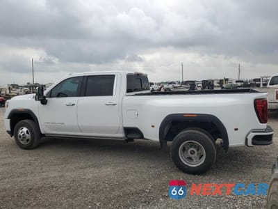 Trzecie zdjęcie samochodu z tyłu: 2022 GMC SIERRA K3500 DENALI VIN:1GT49WEYXNF312498 - miniatura
