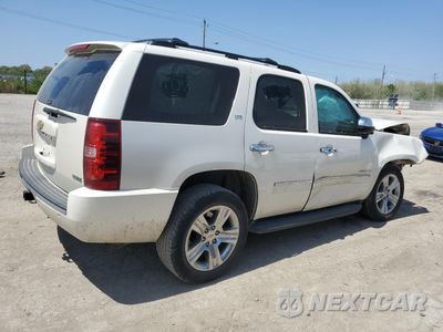 Trzecie zdjęcie samochodu z tyłu: 2012 CHEVROLET TAHOE K1500 LTZ VIN:1GNSKCE09CR216918 - miniatura