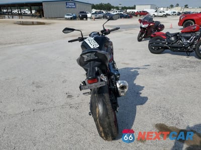 Czwarte zdjęcie samochodu z boku: 2019 KAWASAKI ZR900 VIN:JKAZR2A10KA003391 - miniatura
