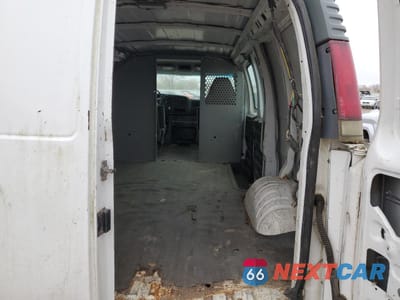 Zdjęcie 10 z 13 samochodu: 2002 CHEVROLET EXPRESS G1500 VIN:1GCEG15WX21194148 - miniatura