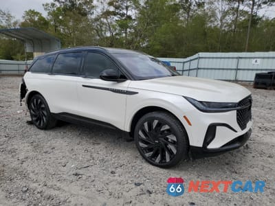 Czwarte zdjęcie samochodu z boku: 2024 LINCOLN NAUTILUS RESERVE VIN:5LMPJ8KA3RJ829113 - miniatura