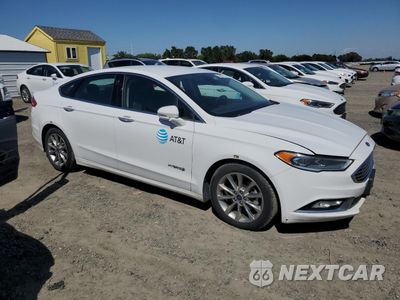 Czwarte zdjęcie samochodu z boku: 2017 FORD FUSION SE HYBRID VIN:3FA6P0LU4HR409155 - miniatura