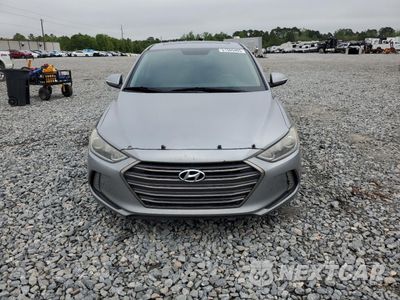 Piąte zdjęcie samochodu w środku: 2017 HYUNDAI ELANTRA SE VIN:5NPD84LF5HH194069 - miniatura