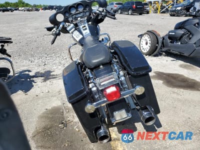 Czwarte zdjęcie samochodu z boku: 2005 HARLEY-DAVIDSON FLHTCUI VIN:1HD1FCW195Y688527 - miniatura