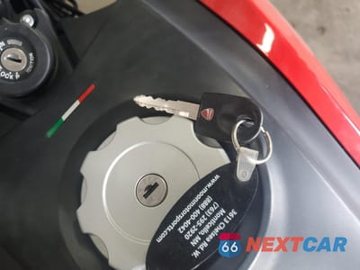 Zdjęcie 8 z 9 samochodu: 2013 DUCATI HYPERMOTARD HYPERSTRADA VIN:ZDM1YBTS6DB002162 - miniatura