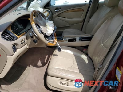 Zdjęcie 7 z 14 samochodu: 2000 JAGUAR S-TYPE VIN:SAJDA01C4YFL40690 - miniatura