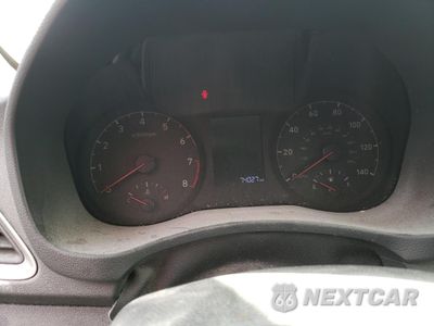 Zdjęcie 9 z 12 samochodu: 2018 HYUNDAI ACCENT SE VIN:3KPC24A30JE035296 - miniatura