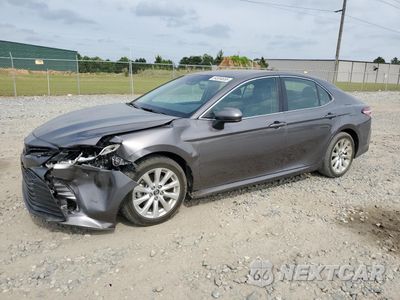 2018 TOYOTA CAMRY L 4T1B11HK2JU135892 - główne zdjęcie licytacji z USA - miniatura