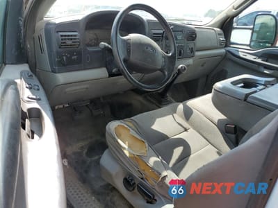 Zdjęcie 8 z 12 samochodu: 2005 FORD F450 SUPER DUTY VIN:1FDXF46P25ED37784 - miniatura