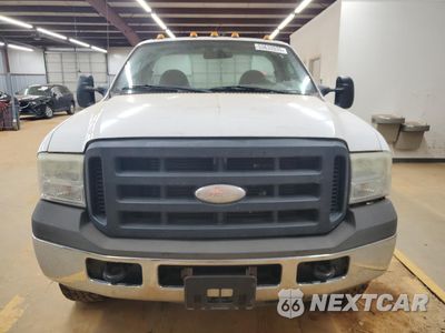 Piąte zdjęcie samochodu w środku: 2007 FORD F250 SUPER DUTY VIN:1FTNF21547EA18394 - miniatura